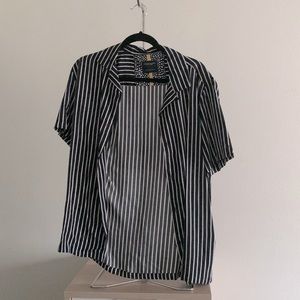 Mens button up casual dress shirt